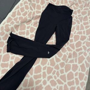 Alo Yoga pants
